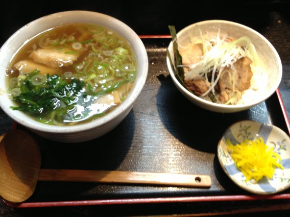 楓家のとくとくセット～ハーフラーメン＆ハーフ炙りチャーシュー丼