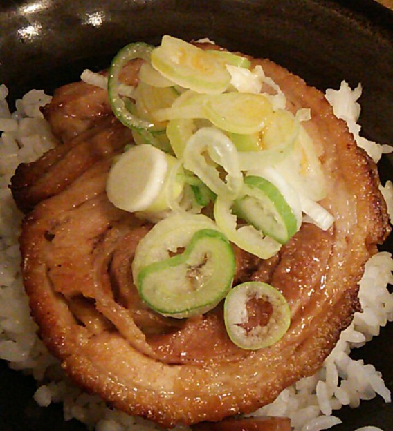 東中野4丁目の燿のミニチャーシュー丼