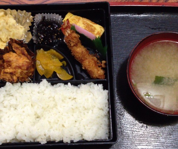 高円寺の和風食事処　赤城屋の弁当