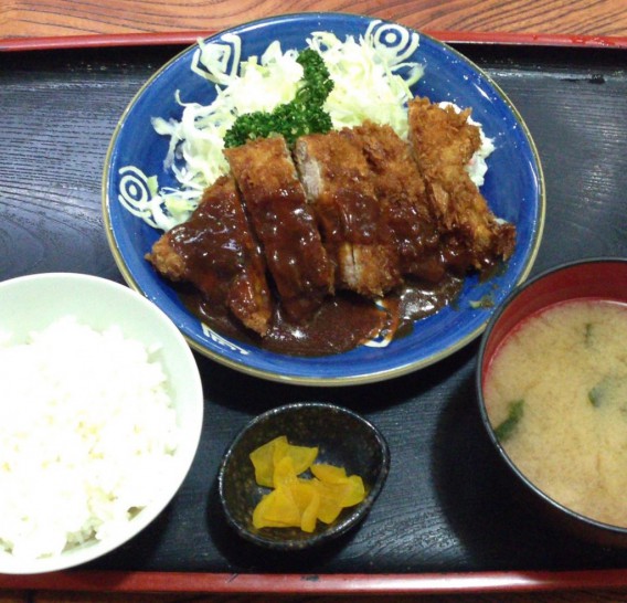 高円寺の和風食事処　赤城屋のかつ定食