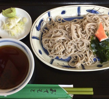 小滝橋通りの大衆食堂さつきの蕎麦